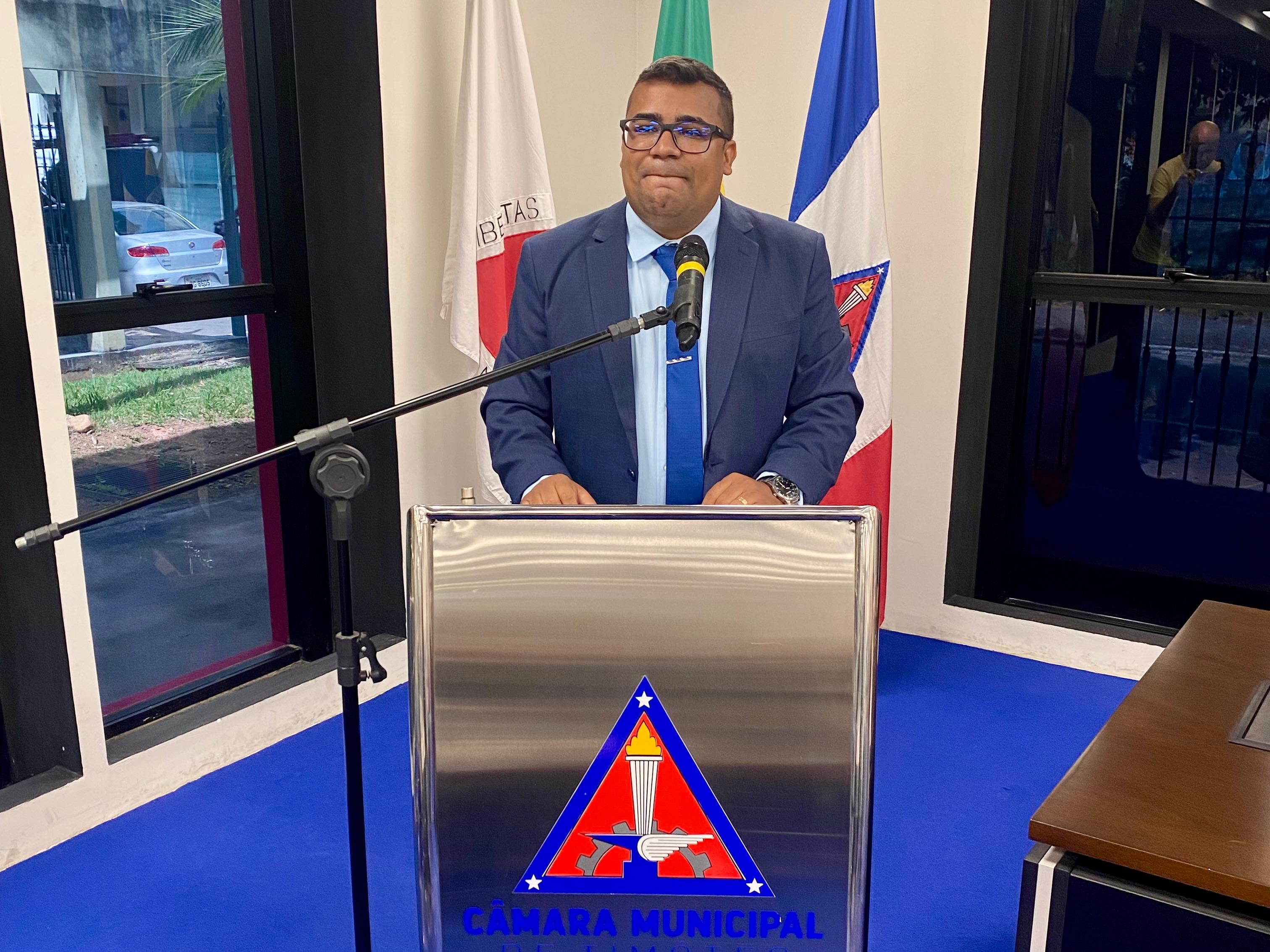 Câmara de Timóteo dá posse ao vereador Cabo Isac Saboya