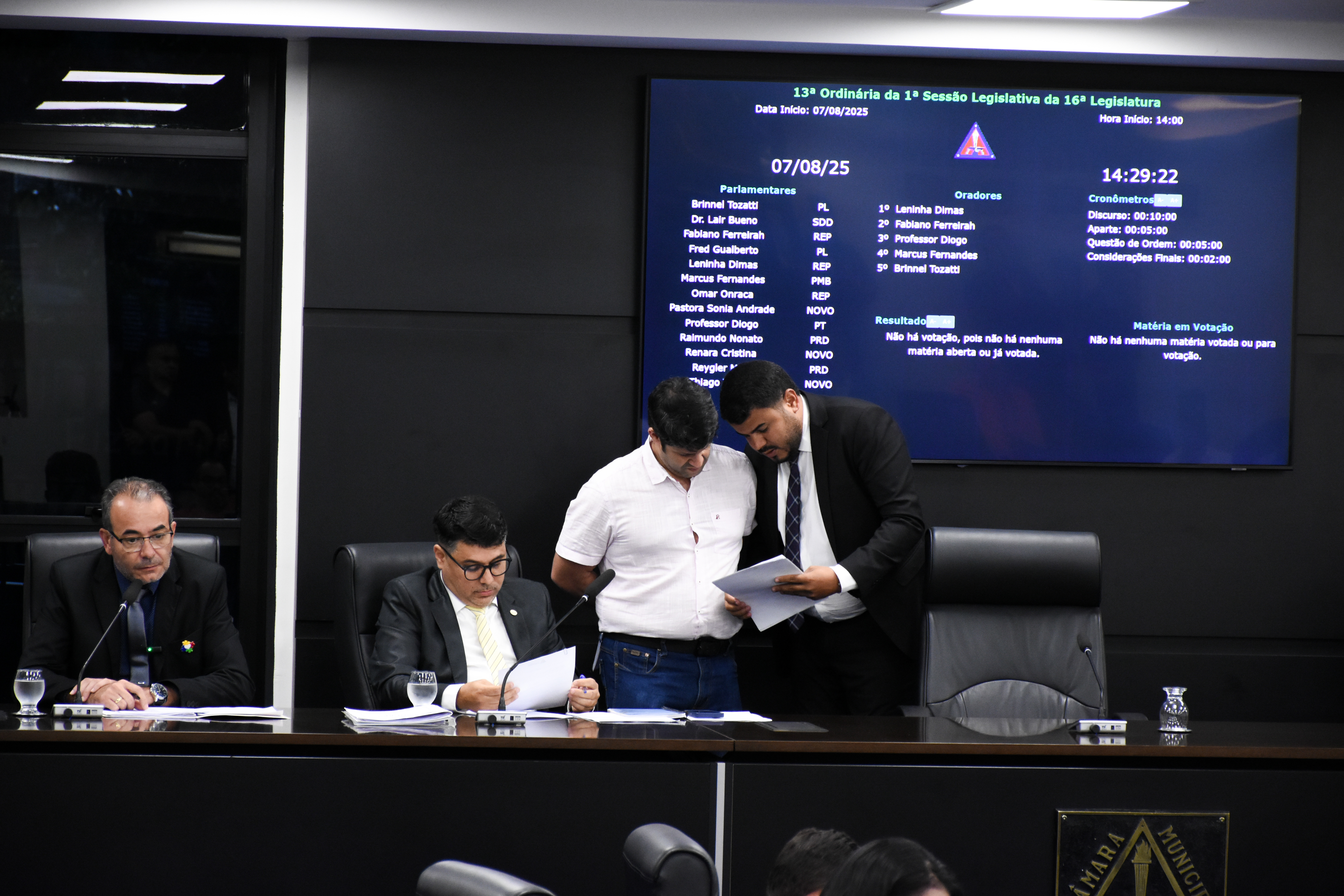  Câmara aprova atendimento prioritário em estabelecimentos de Timóteo