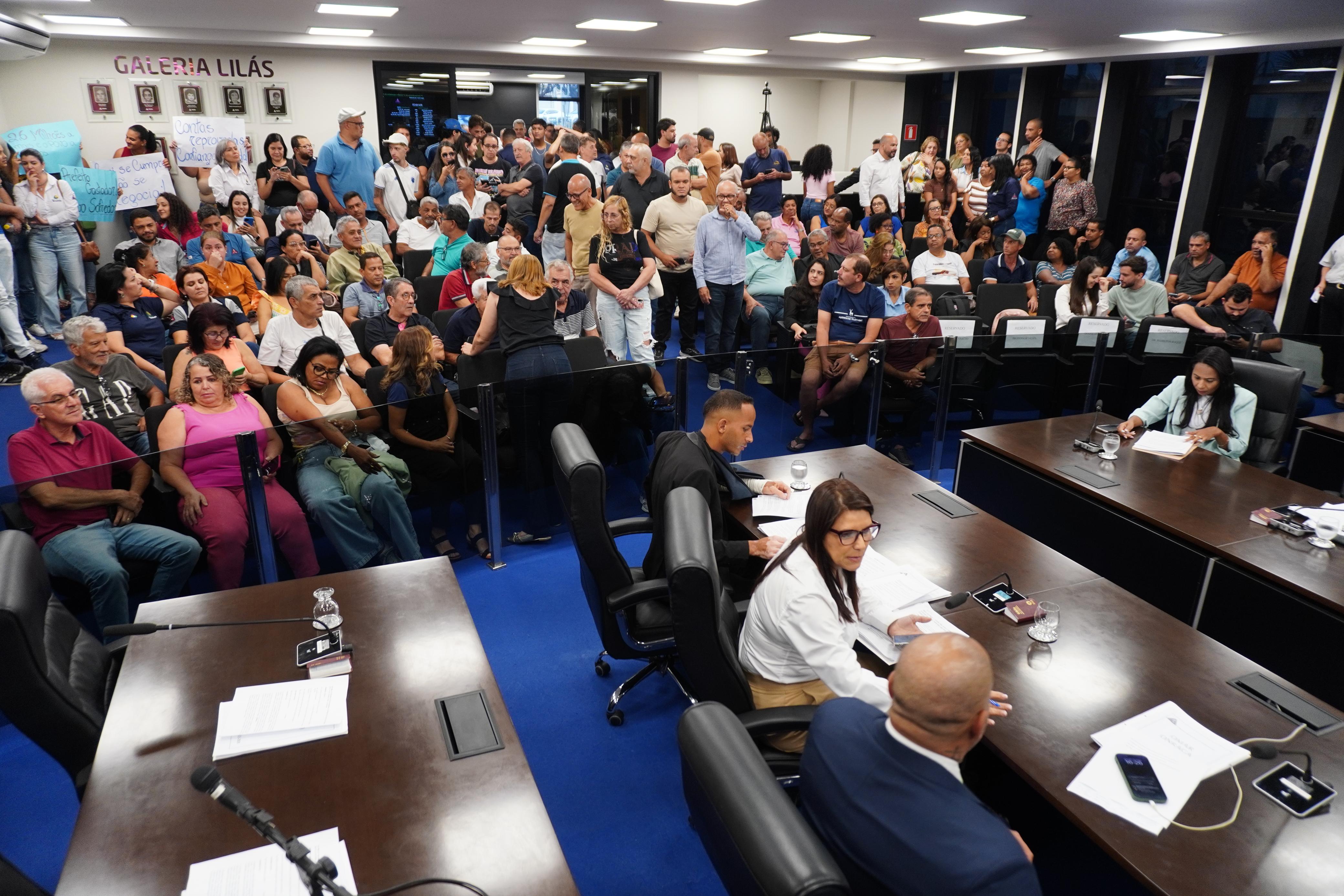 Câmara de Timóteo adia votação das contas do ex-prefeito Douglas Willkys 