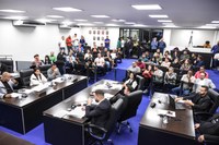 Câmara de Timóteo aprova projeto de proteção a pessoas com TEA e PCD’s contra discriminação
