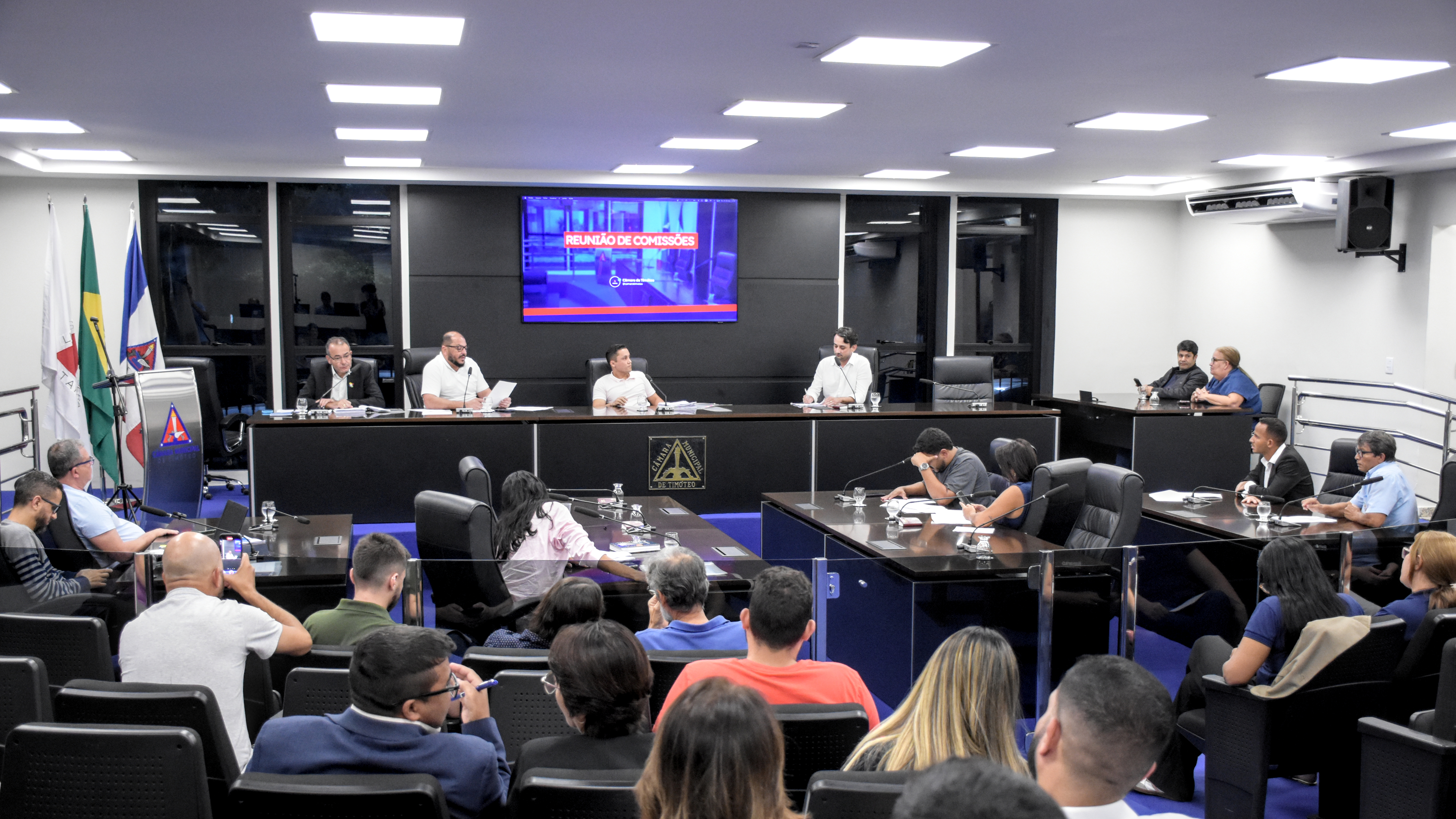 Câmara recebe secretário de Governo para prestar esclarecimentos sobre projeto de lei