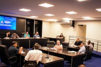 Comissões aprovam PL que obriga Cemig a retirar fios inutilizados dos postes