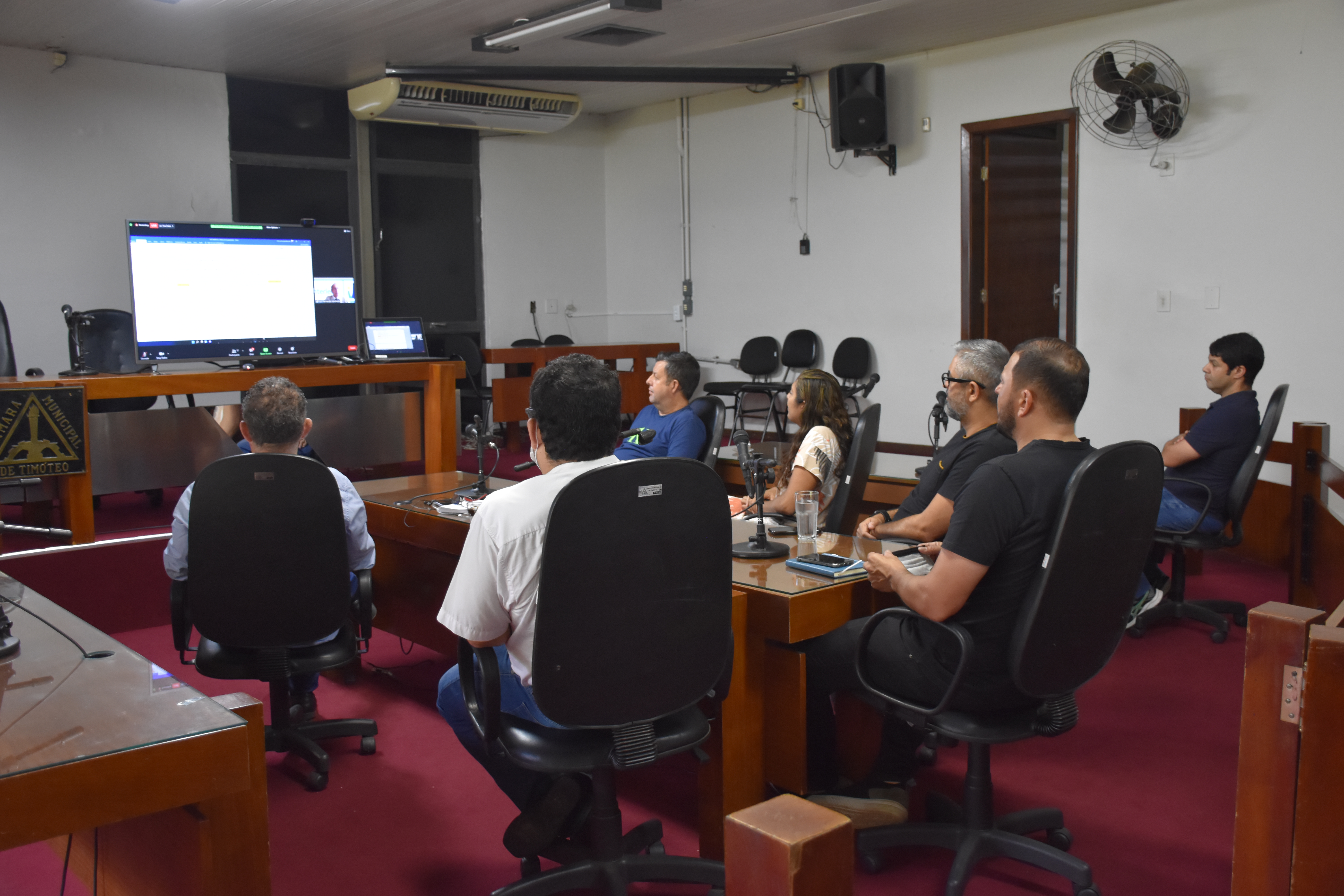 Em parceria com o Senado Federal, Câmara de Timóteo participa de oficina para discutir Lei Orgânica e Regimento Interno.
