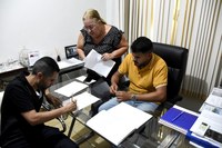 Presidente da Câmara empossa mais um aprovado no concurso