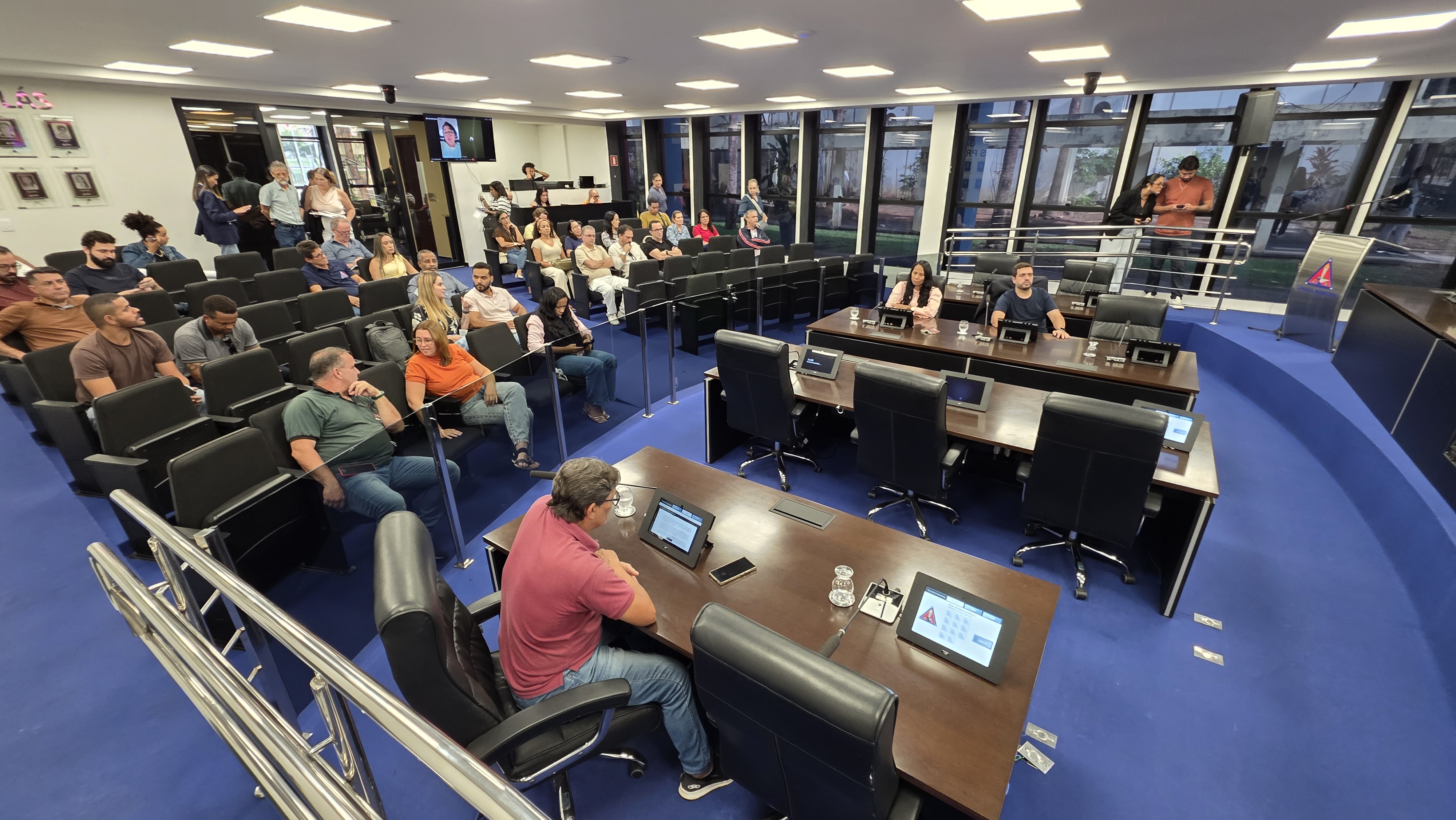 Projeto que altera cronograma de progressões sai de pauta para ampliação do debate