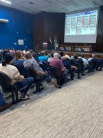 Vereadores participam de audiência pública sobre plano diretor